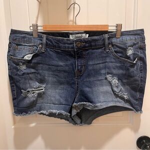 Torrid Medium Wash Distressed Blue Denim Shorts - 18